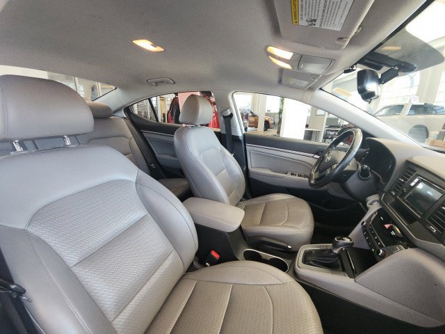 Used 2017 Hyundai Elantra Limited FWD image 11