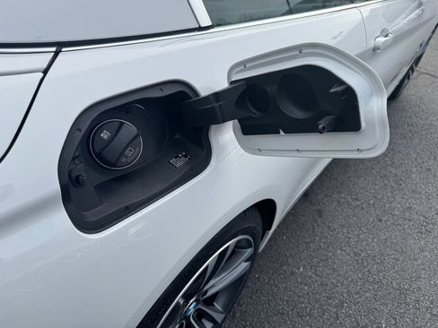 Used 2020 BMW 430i xDrive Convertible w/ Convenience Package image 25