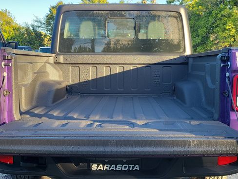 New 2026 Jeep Gladiator Sport AWD/4WD image 5