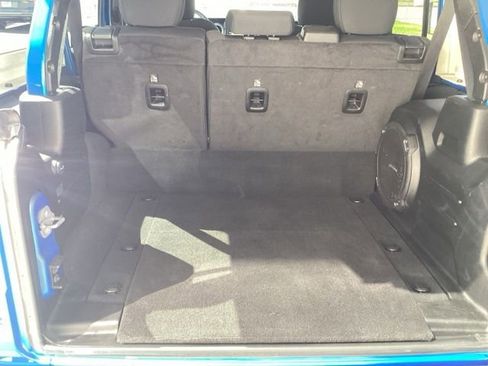 Used 2023 Jeep Wrangler Unlimited Rubicon 4xe AWD/4WD image 29