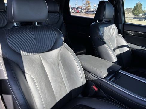 Used 2023 Hyundai Palisade Calligraphy image 23