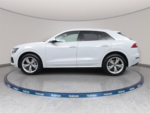 Used 2023 Audi Q8 Prestige w/ Prestige Package image 9