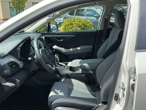 Certified 2025 Subaru Outback Premium AWD/4WD image 11