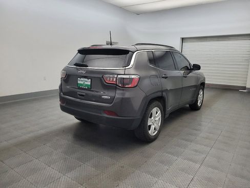 Used 2022 Jeep Compass Latitude image 9