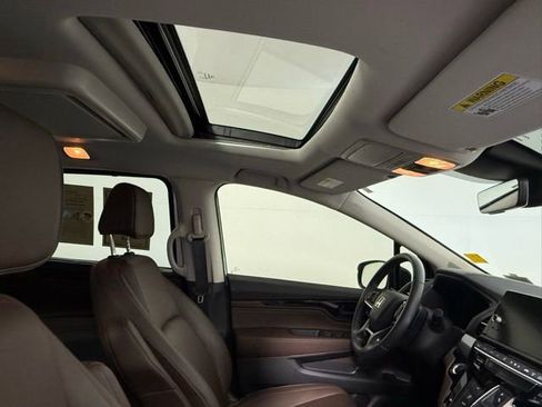 Used 2025 Honda Odyssey Touring image 58