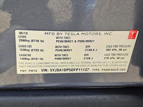 Used 2013 Tesla Model S Performance image 21