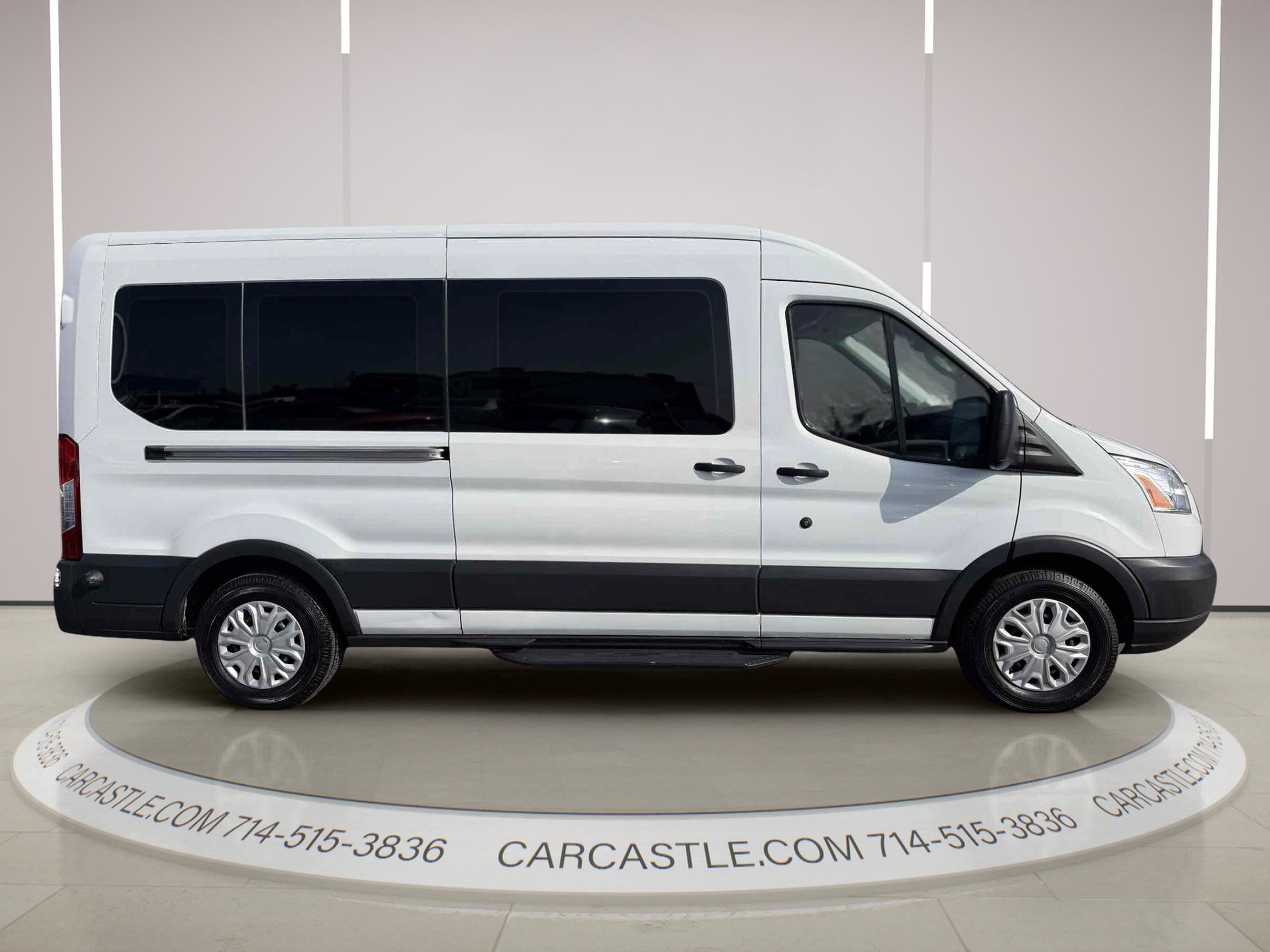 Used 2017 Ford Transit 350 XLT RWD image 6