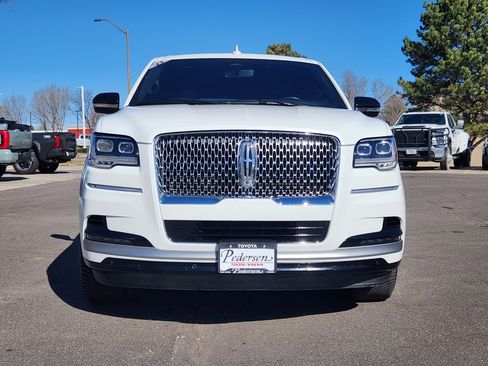 Used 2023 Lincoln Navigator L Reserve image 2