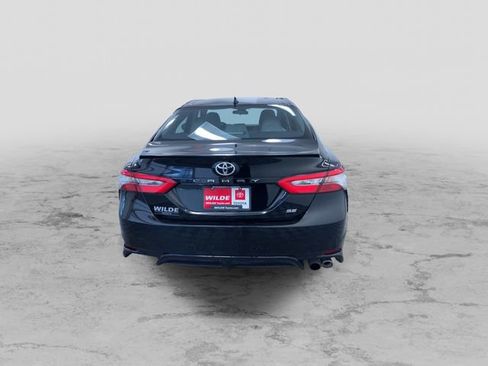 Used 2019 Toyota Camry SE image 8