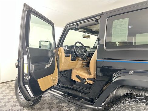 Used 2013 Jeep Wrangler Rubicon w/ Dual Top Group image 16