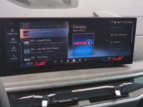 Used 2026 BMW X7 xDrive40i image 23