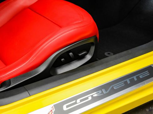 Used 2018 Chevrolet Corvette Z06 image 76