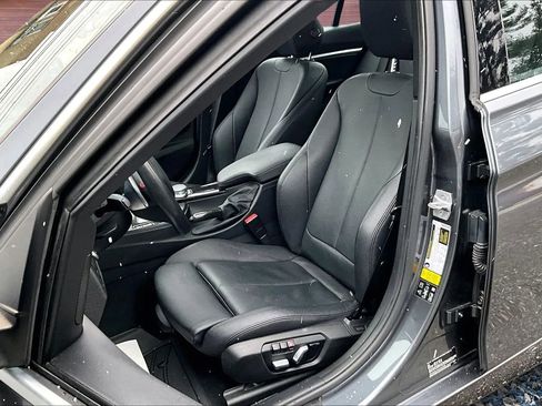 Used 2017 BMW 330i xDrive 330i xDrive Sedan 4D image 24