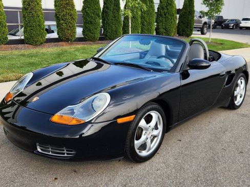 Used 2002 Porsche Boxster RWD image 18