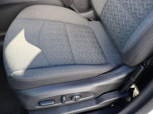 Certified 2024 Chevrolet Equinox LT image 17