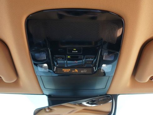 Used 2025 Lexus NX 250 FWD w/ Towing Package (2000 Lbs) image 26