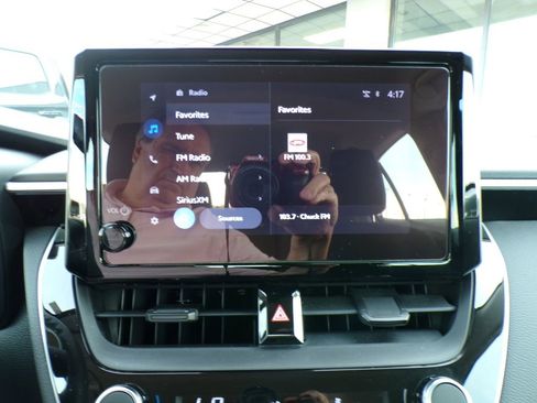 Used 2024 Toyota Corolla LE image 17