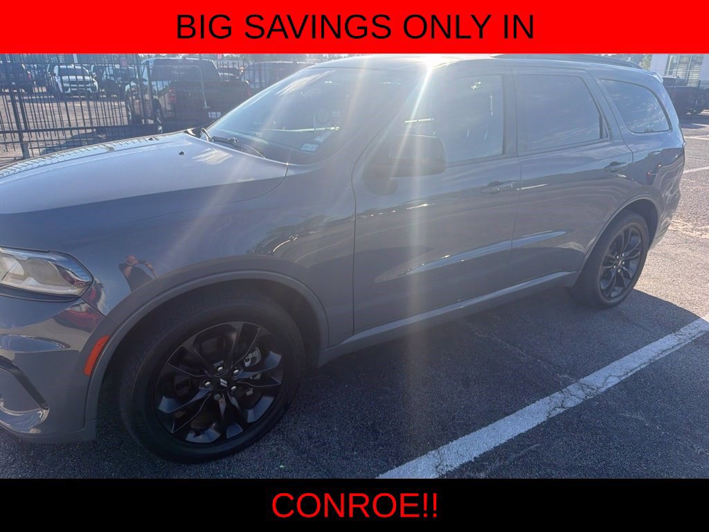 Used 2025 Dodge Durango GT w/ Blacktop Package RWD image 2