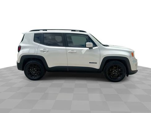 Used 2020 Jeep Renegade Altitude FWD image 10