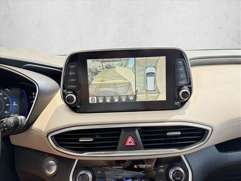Used 2019 Hyundai Santa Fe AWD image 10
