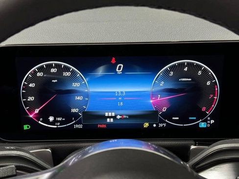 New 2026 Mercedes-Benz GLB 250 4MATIC image 36