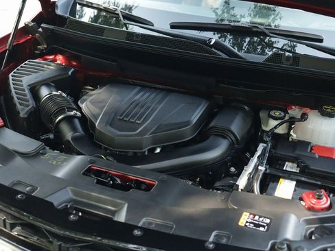 Used 2024 Chevrolet Traverse Z71 image 35