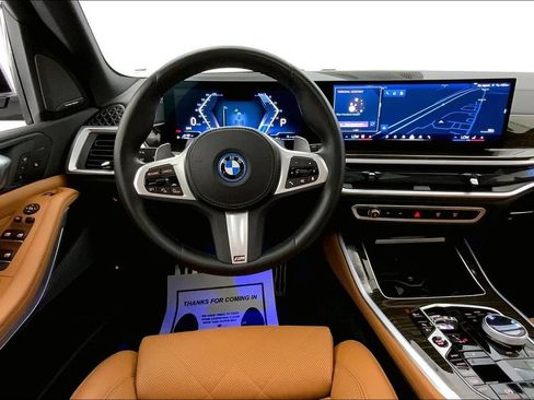 Certified 2024 BMW X5 xDrive50e AWD/4WD image 4