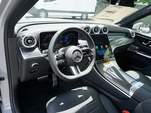 Certified 2025 Mercedes-Benz GLC 300 4MATIC image 23
