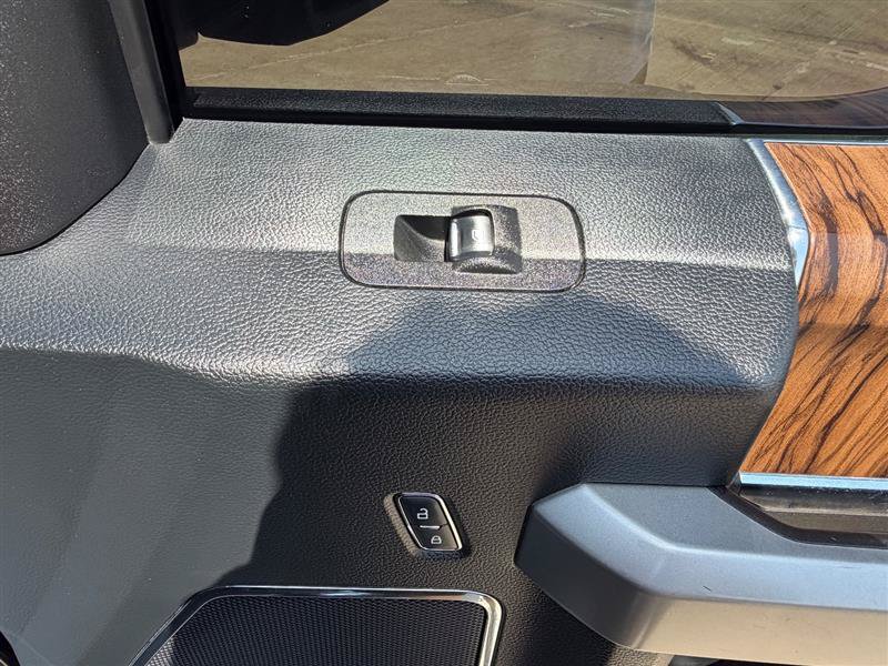 Used 2018 Ford F150 4x4 SuperCrew image 34
