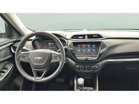 Used 2023 Chevrolet TrailBlazer LT w/ Convenience Package AWD/4WD image 13