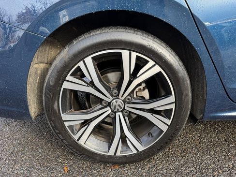 Used 2022 Volkswagen Passat 2.0T SE image 12