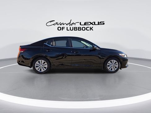 Used 2022 Nissan Sentra S image 9