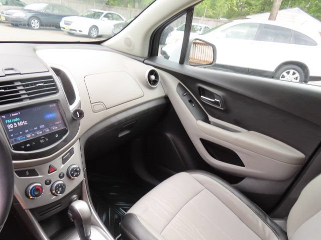 Used 2015 Chevrolet Trax LT w/ LT Plus Package FWD image 23