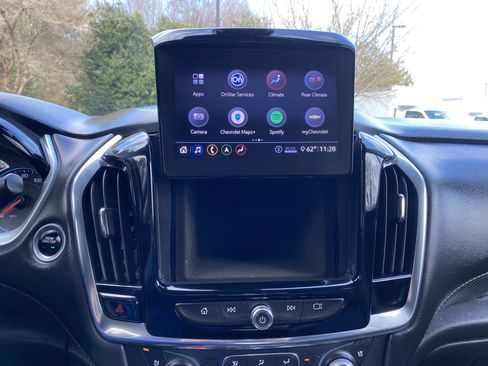 Used 2021 Chevrolet Traverse Premier image 28