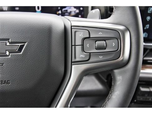 Used 2026 Chevrolet Silverado 1500 LT Trail Boss w/ LT Trail Boss Premium Package AWD/4WD image 16