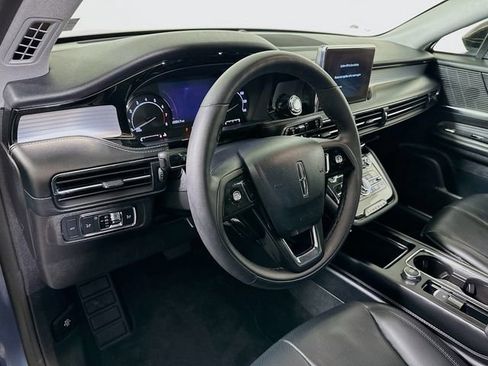 Used 2022 Lincoln Corsair AWD w/ Equipment Group 101A image 11