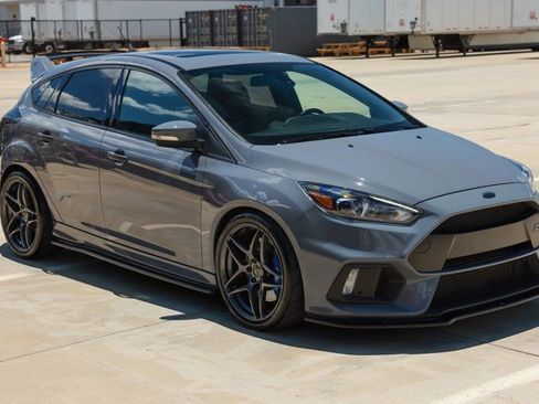 Used 2016 Ford Focus RS AWD/4WD image 18