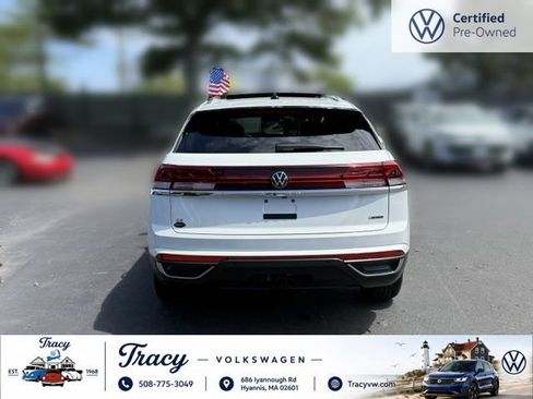 Certified 2024 Volkswagen Atlas Cross Sport SE w/ Panoramic Sunroof Package AWD/4WD image 7