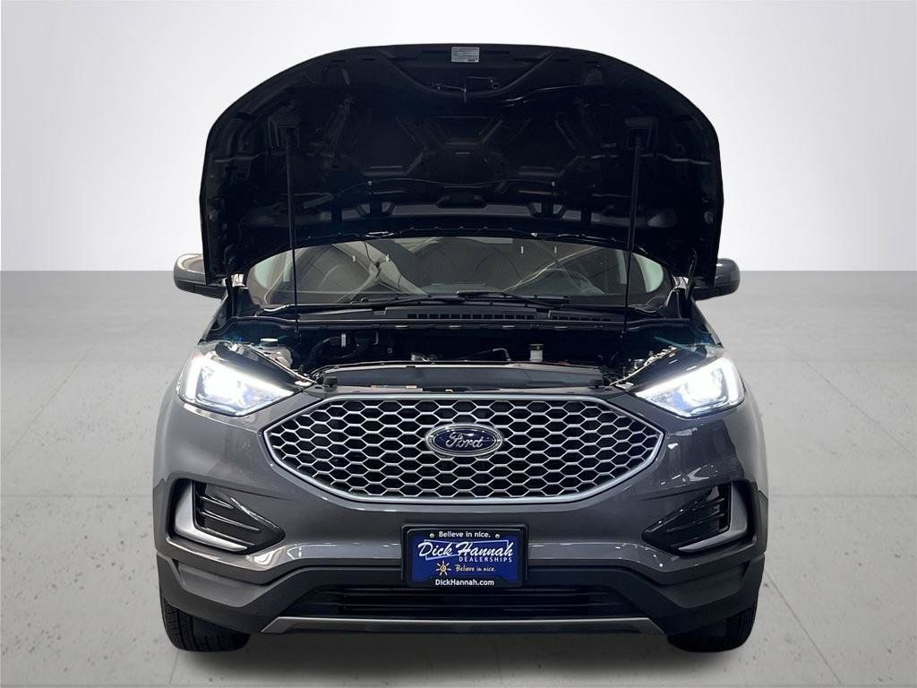 Certified 2024 Ford Edge SEL AWD/4WD image 6