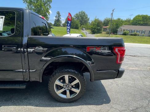 Used 2015 Ford F150 Lariat w/ Equipment Group 502A Luxury AWD/4WD image 5