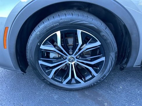 Certified 2024 Toyota Crown AWD/4WD image 28