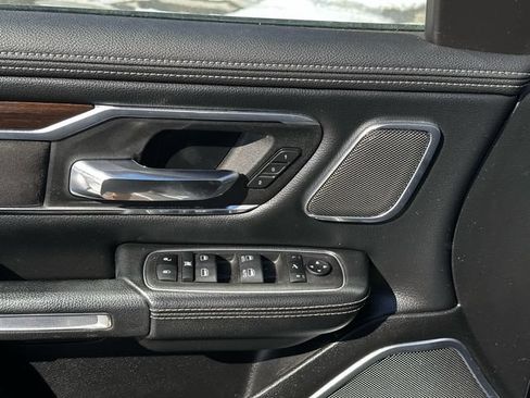 Used 2022 RAM 1500 Laramie AWD/4WD image 21