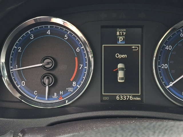 Used 2018 Toyota Corolla SE FWD image 21