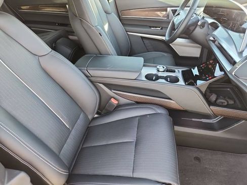 New 2026 Cadillac Vistiq Sport AWD/4WD image 22