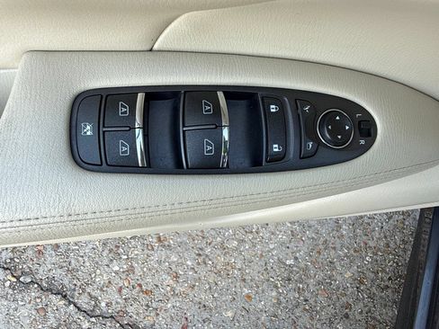 Used 2013 INFINITI M37 w/ Premium Pkg RWD image 10