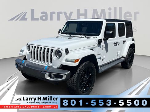 Used 2023 Jeep Wrangler Unlimited Sahara w/ Cold Weather Group AWD/4WD image 1
