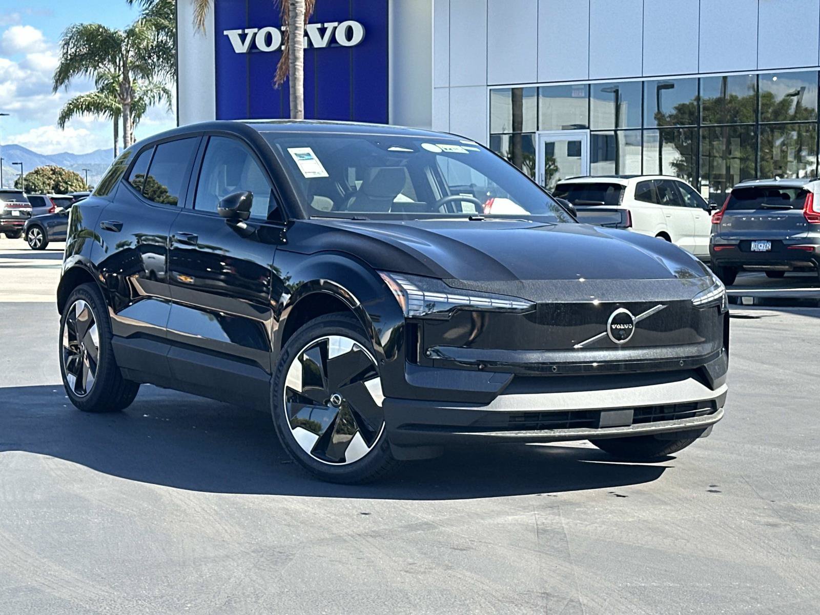 New 2026 Volvo EX30 Ultra AWD/4WD image 1