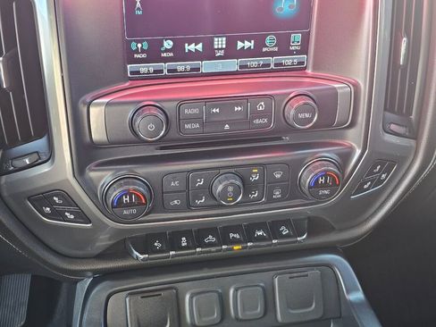 Used 2018 Chevrolet Silverado 1500 LTZ Z71 w/ Centennial Edition image 27