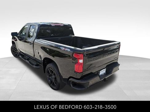 Used 2022 Chevrolet Silverado 1500 Custom w/ LPO, Blackout Package AWD/4WD image 4