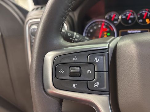 Used 2022 Chevrolet Silverado 1500 LTZ AWD/4WD image 17